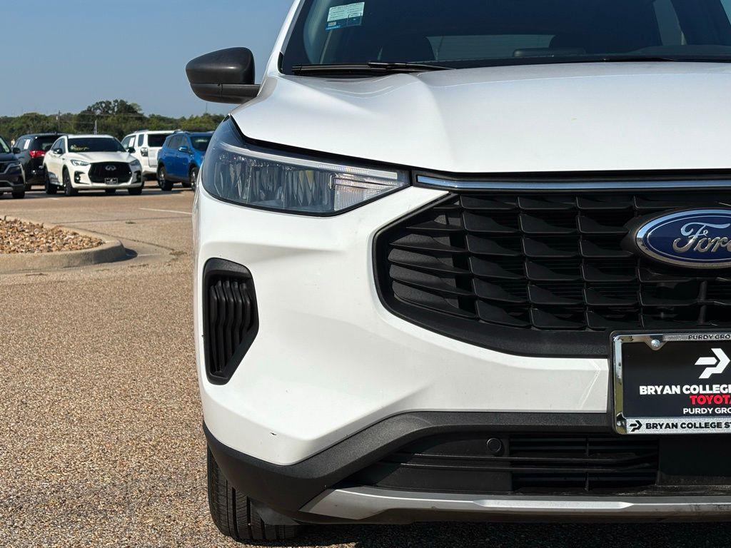 used 2025 Ford Escape car, priced at $23,991