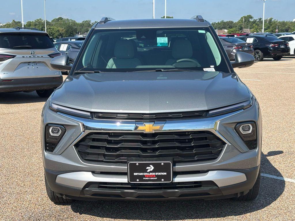 used 2025 Chevrolet TrailBlazer car, priced at $25,991