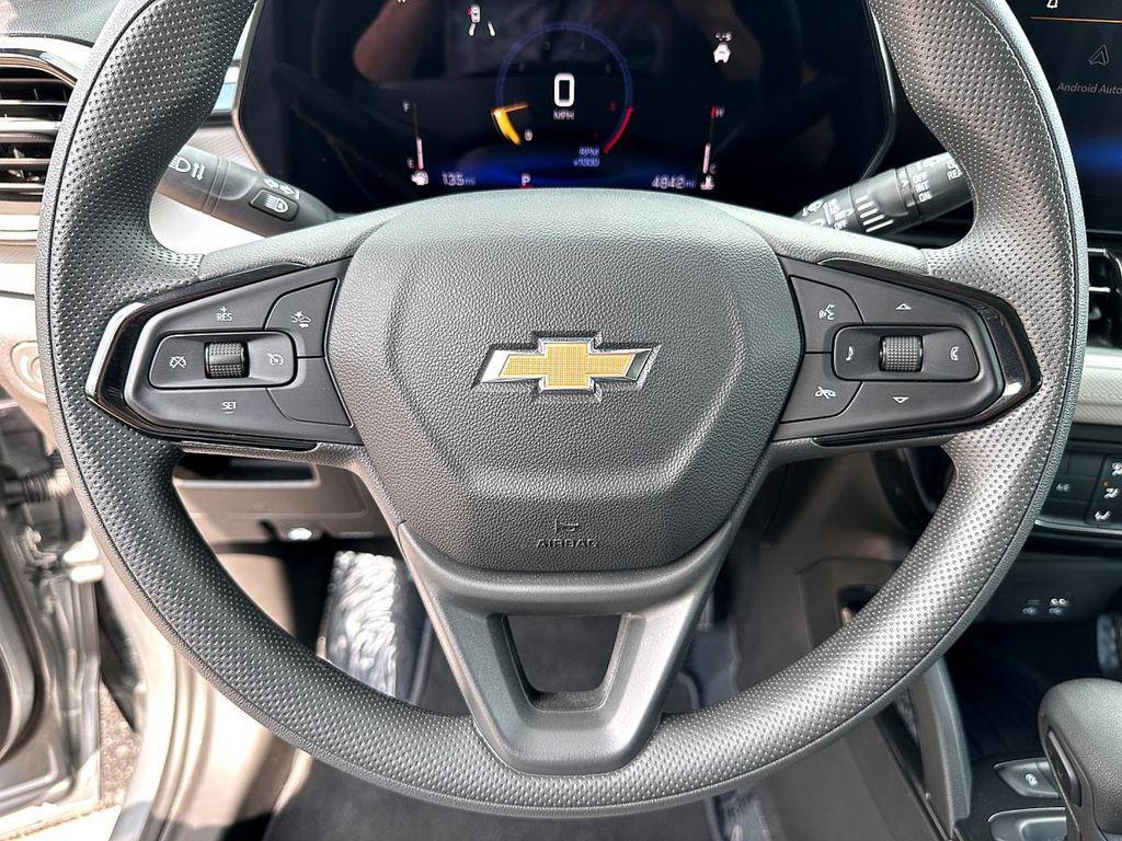 used 2025 Chevrolet TrailBlazer car, priced at $25,991