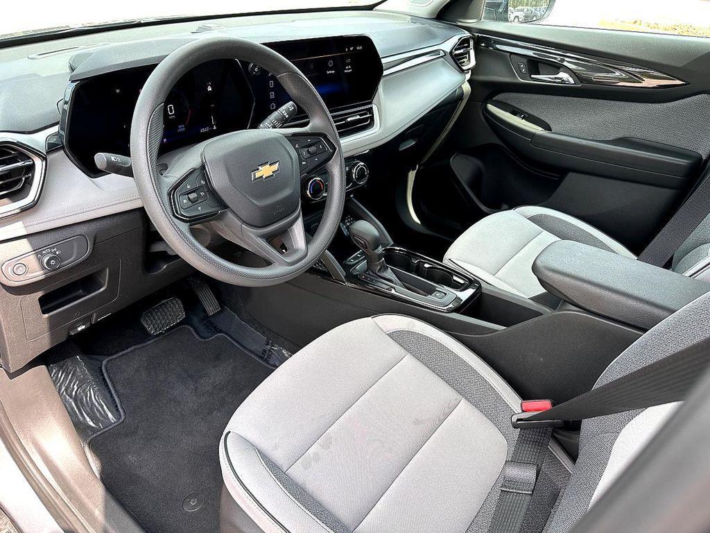 used 2025 Chevrolet TrailBlazer car, priced at $25,991