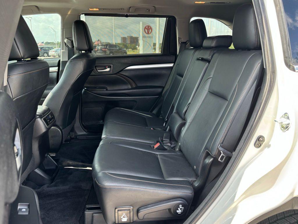 used 2016 Toyota Highlander car, priced at $20,991