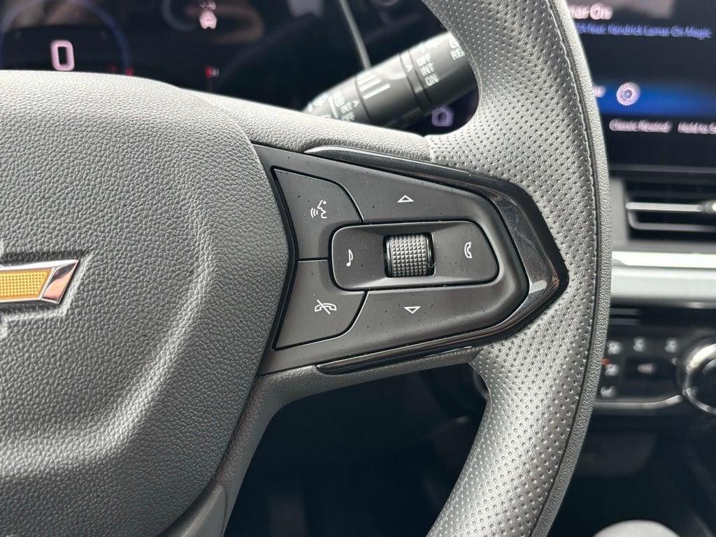 used 2025 Chevrolet Trax car, priced at $24,991