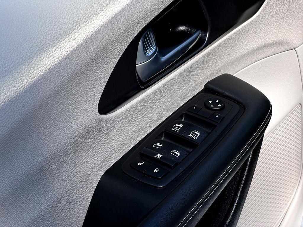 used 2024 Chrysler Pacifica car, priced at $31,260