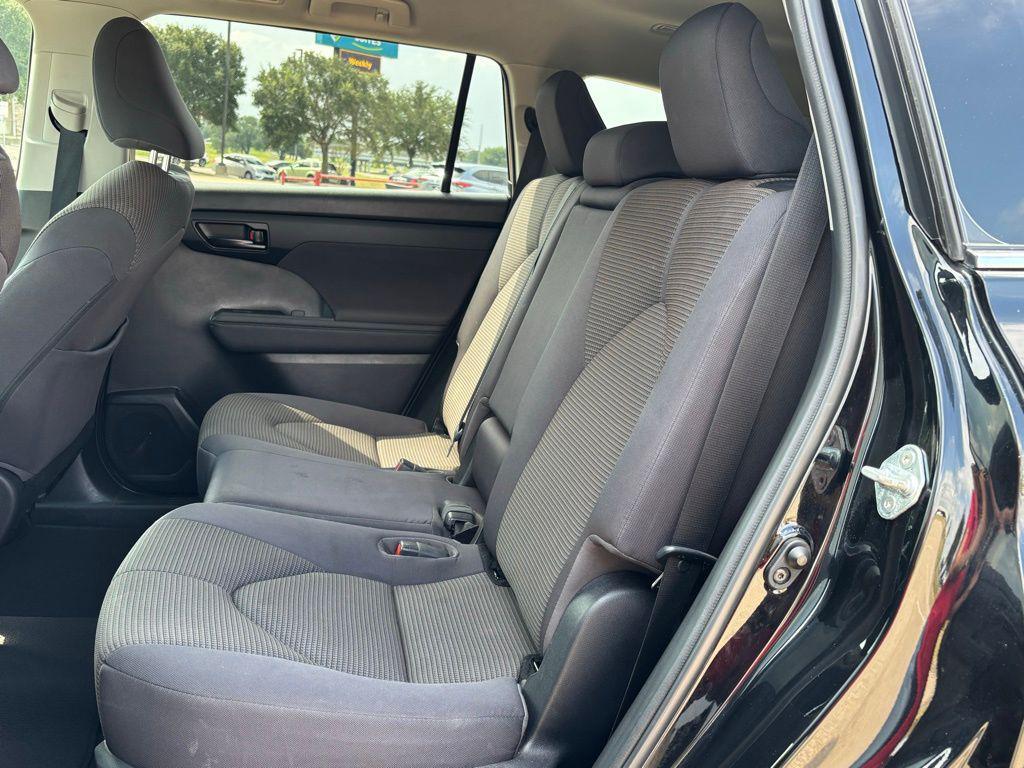 used 2023 Toyota Highlander car, priced at $33,759