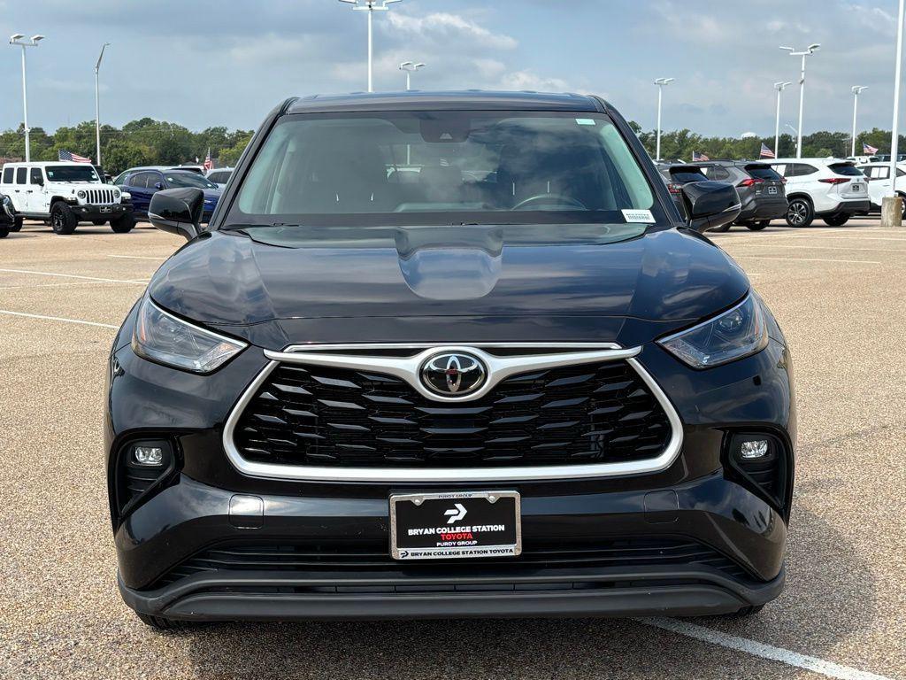 used 2023 Toyota Highlander car, priced at $31,311