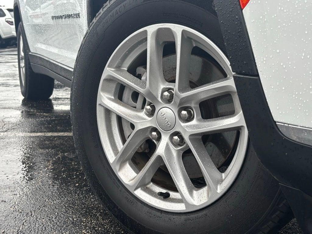 used 2023 Jeep Grand Cherokee L car, priced at $28,601