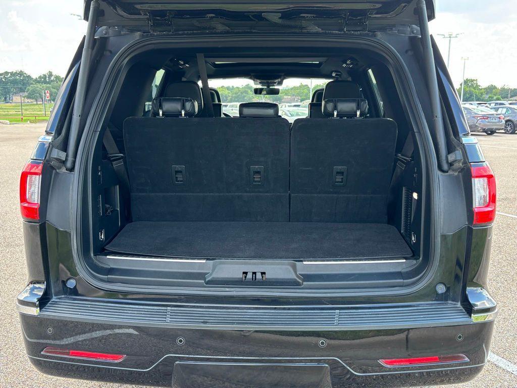 used 2020 Lincoln Navigator car, priced at $36,608