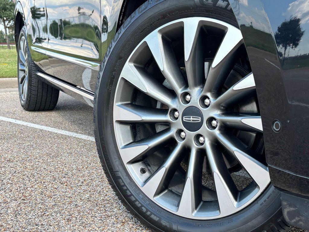 used 2020 Lincoln Navigator car, priced at $36,608