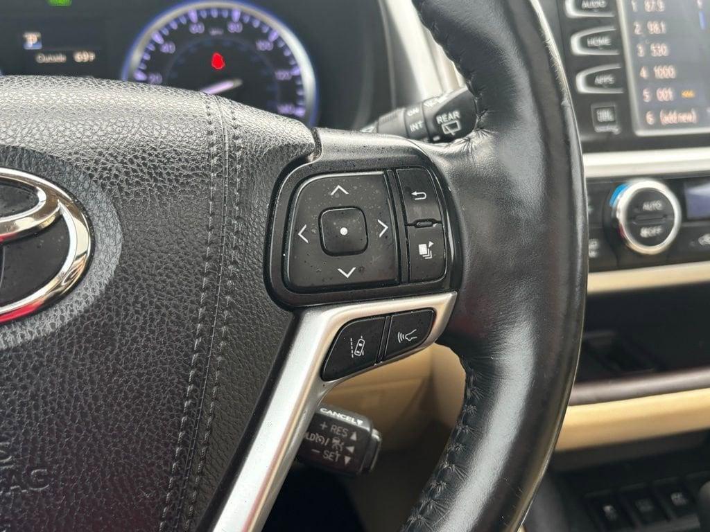 used 2019 Toyota Highlander Hybrid car, priced at $27,672