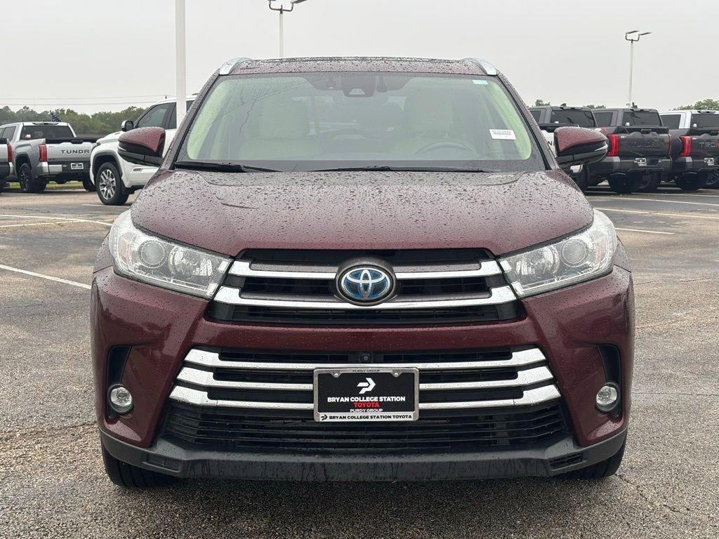 used 2019 Toyota Highlander Hybrid car, priced at $27,672