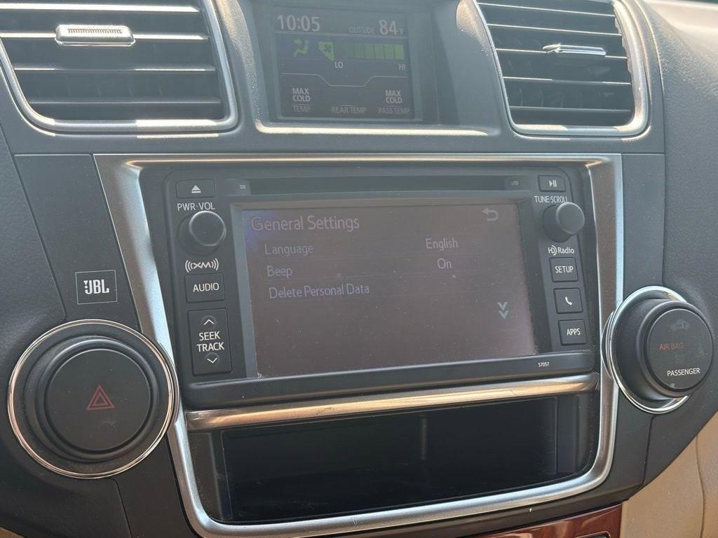 used 2013 Toyota Highlander car, priced at $15,991
