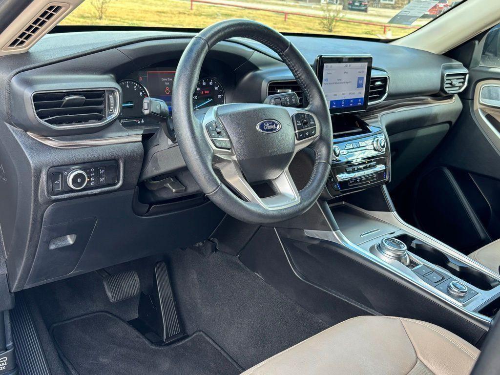 used 2023 Ford Explorer car, priced at $31,636