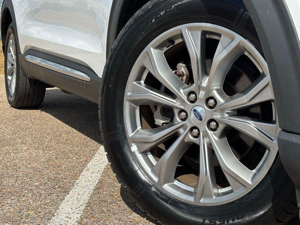 used 2023 Ford Explorer car, priced at $31,636