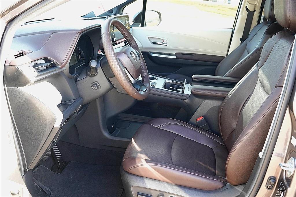 new 2024 Toyota Sienna car, priced at $58,945