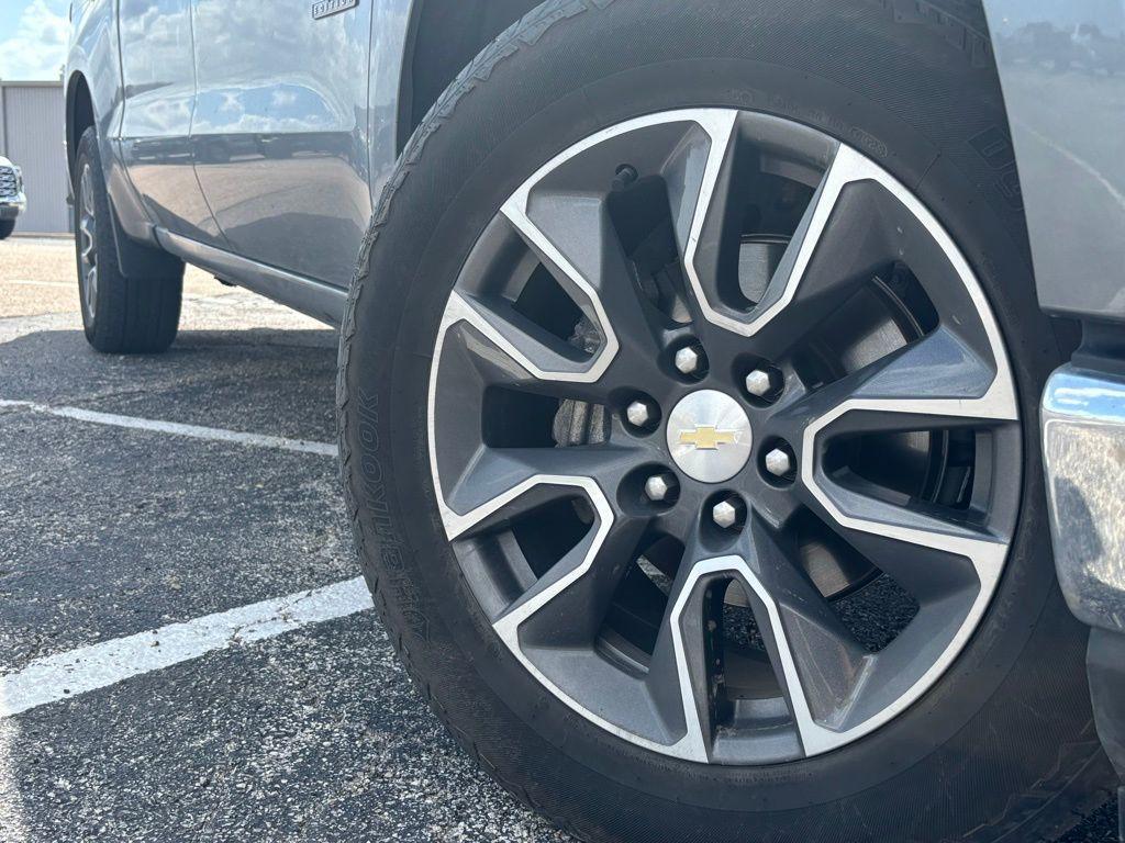 used 2021 Chevrolet Silverado 1500 car, priced at $28,991