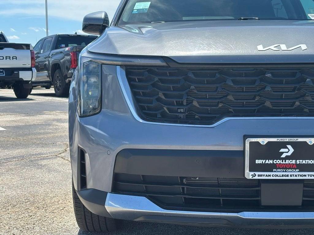 used 2024 Kia Sorento car, priced at $29,752