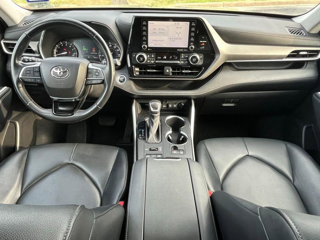 used 2021 Toyota Highlander car, priced at $29,724