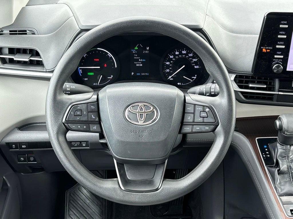used 2023 Toyota Sienna car, priced at $37,389