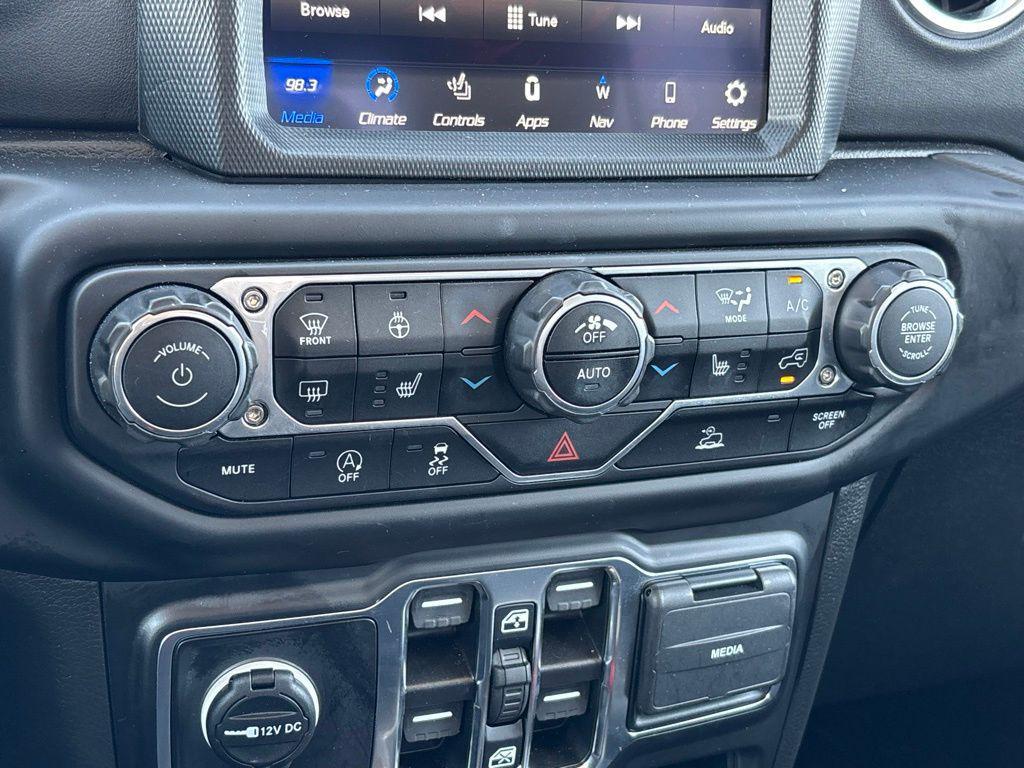 used 2022 Jeep Gladiator car, priced at $32,751