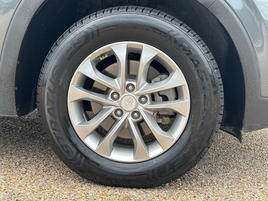 used 2020 Hyundai Santa Fe car, priced at $18,991