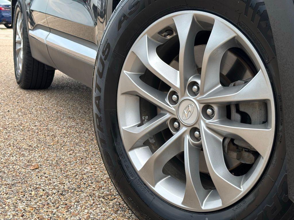 used 2020 Hyundai Santa Fe car, priced at $18,991