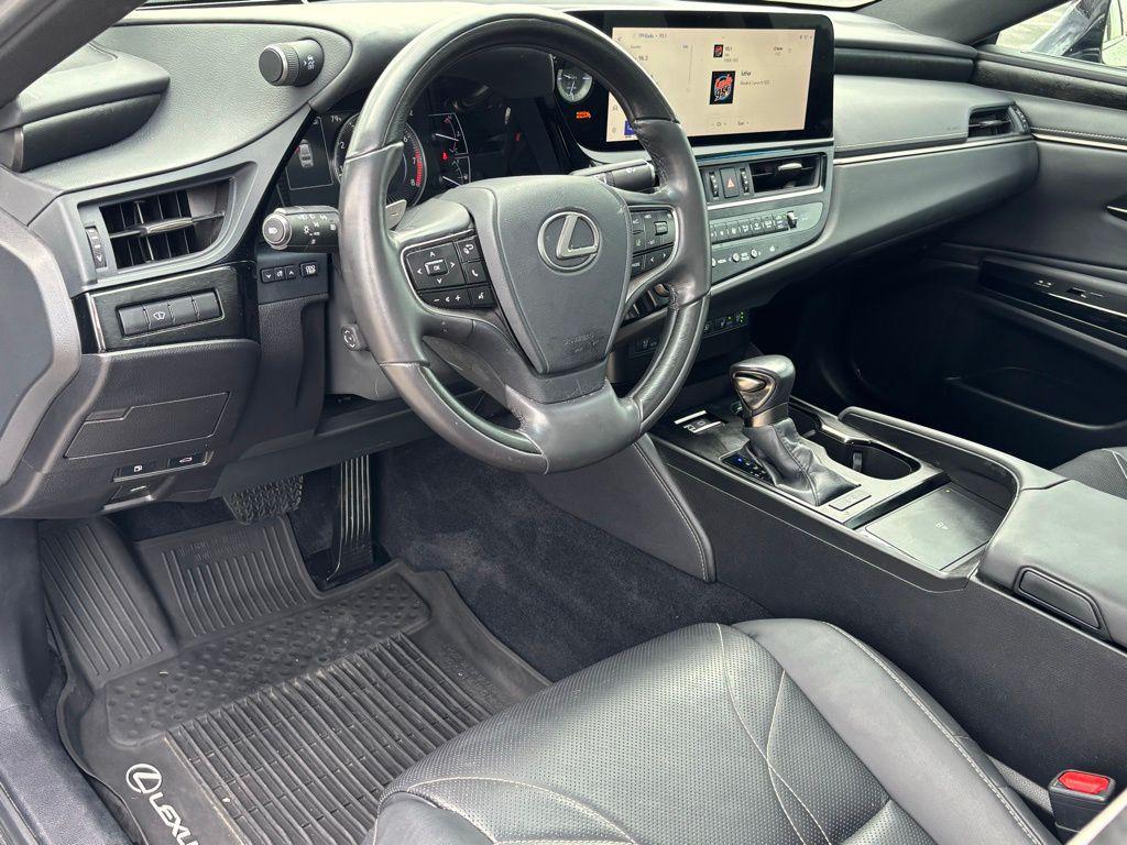 used 2023 Lexus ES 350 car, priced at $30,858