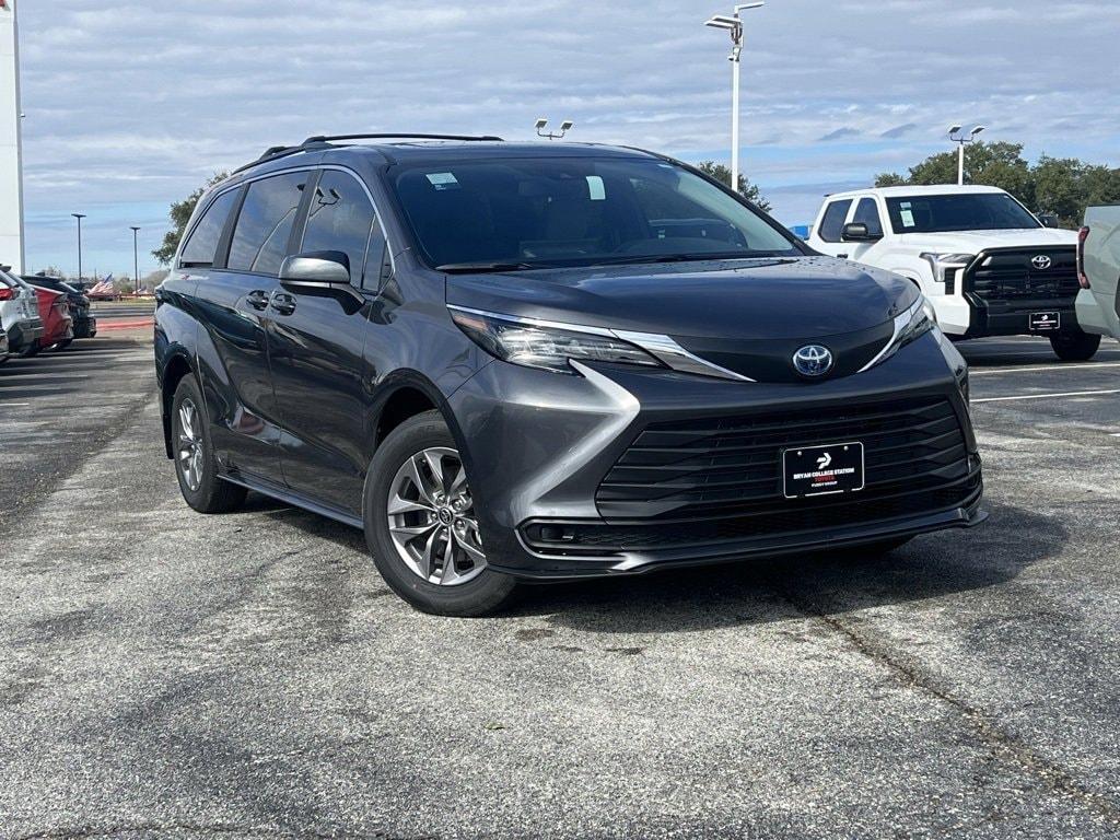 new 2025 Toyota Sienna car, priced at $44,369