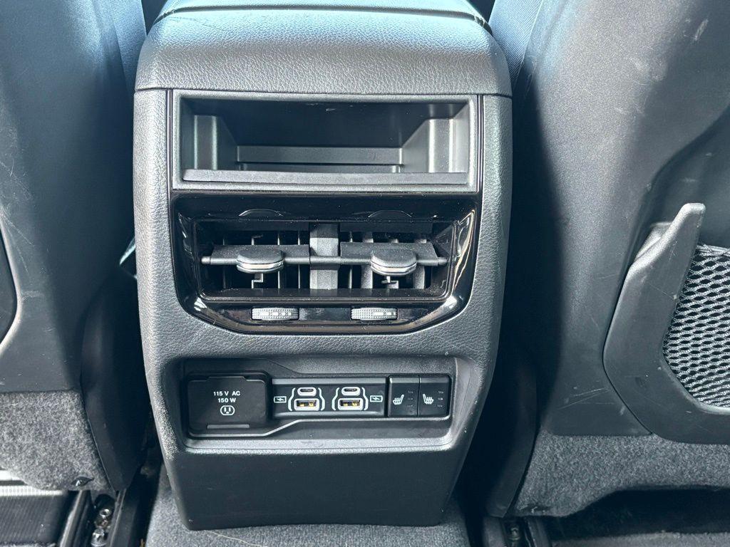 used 2024 Jeep Grand Cherokee car, priced at $29,254