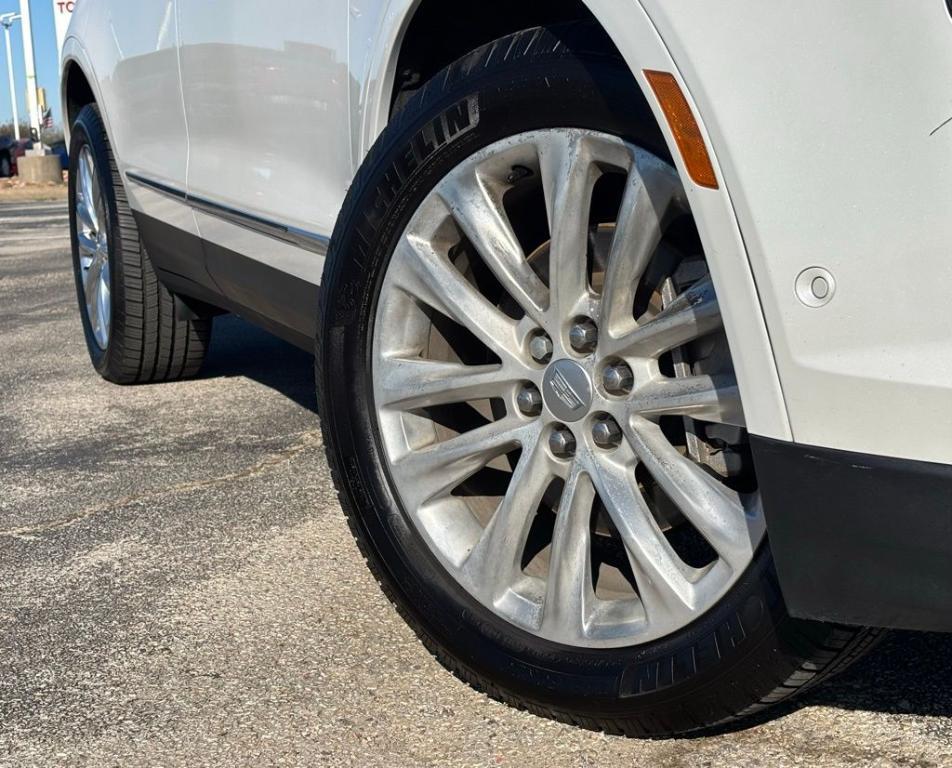 used 2019 Cadillac XT5 car, priced at $22,796