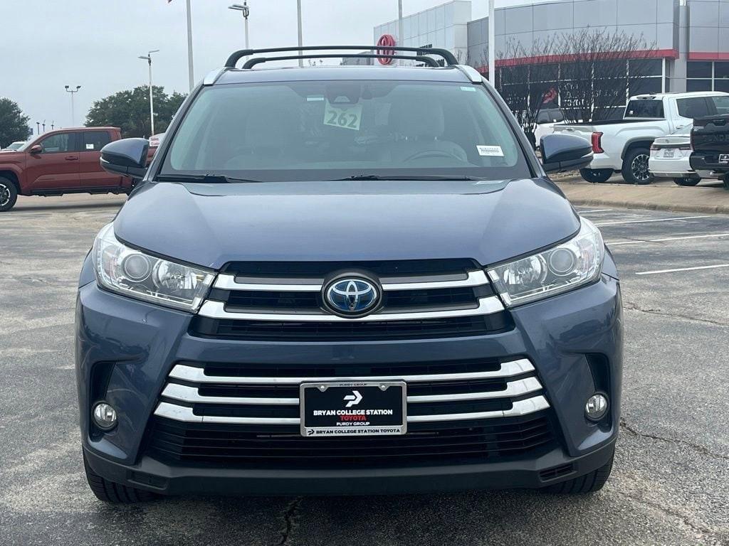 used 2018 Toyota Highlander Hybrid car, priced at $27,340