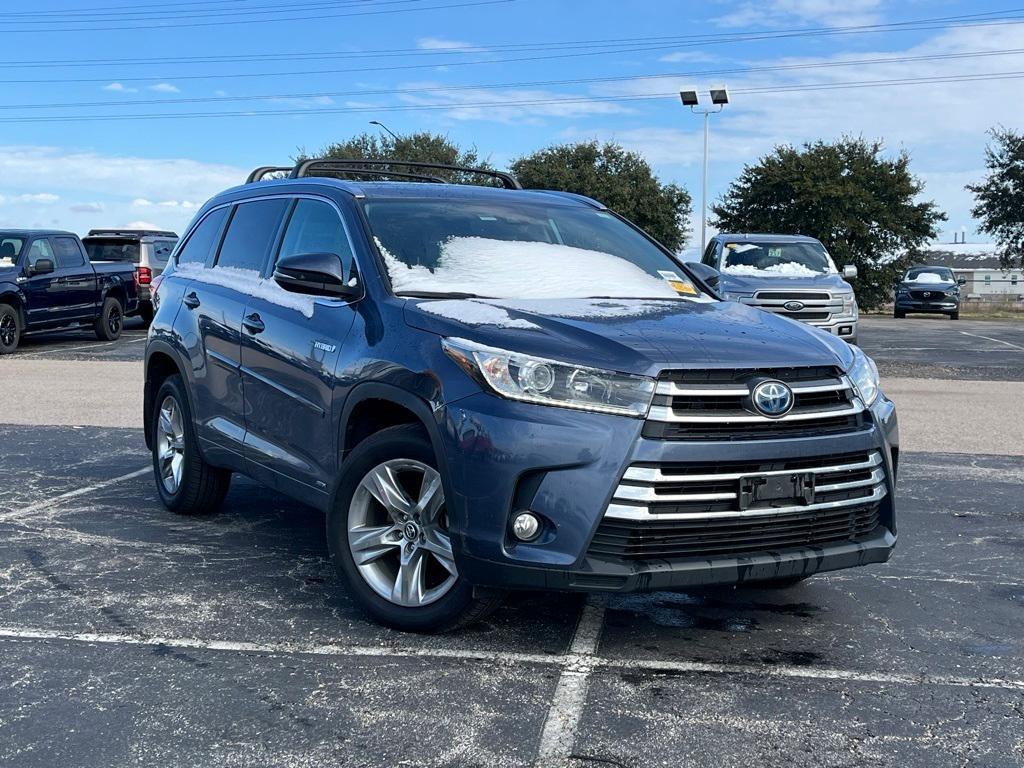 used 2018 Toyota Highlander Hybrid car, priced at $28,981