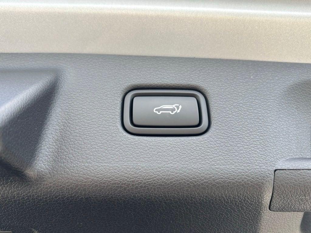 used 2025 Hyundai Palisade car, priced at $36,884