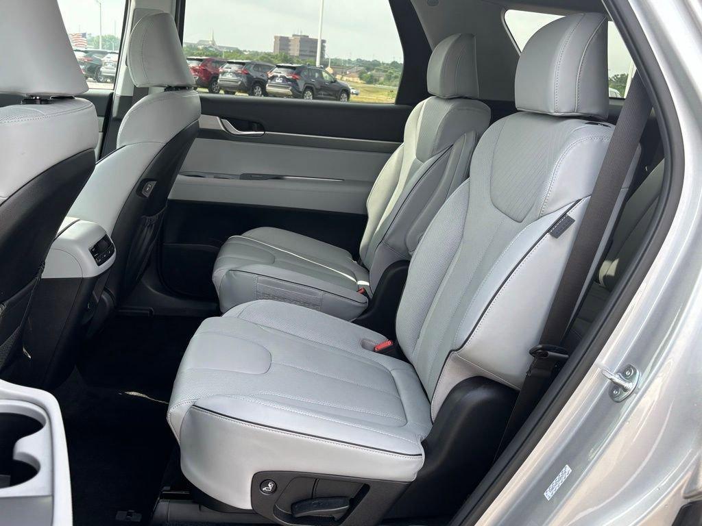 used 2025 Hyundai Palisade car, priced at $34,572