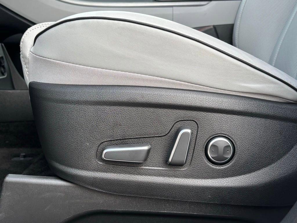 used 2025 Hyundai Palisade car, priced at $34,572