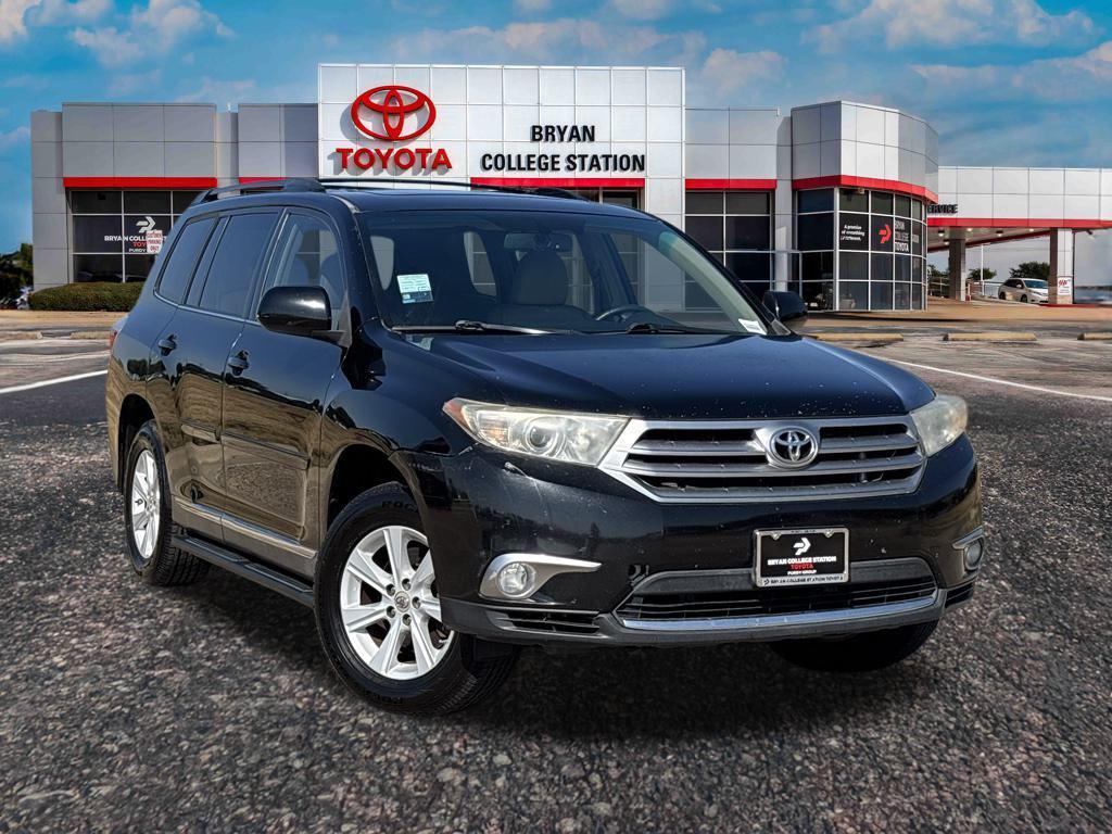 used 2012 Toyota Highlander car, priced at $9,505