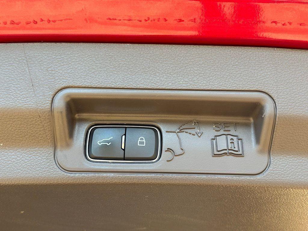 used 2022 Ford Explorer car, priced at $34,399