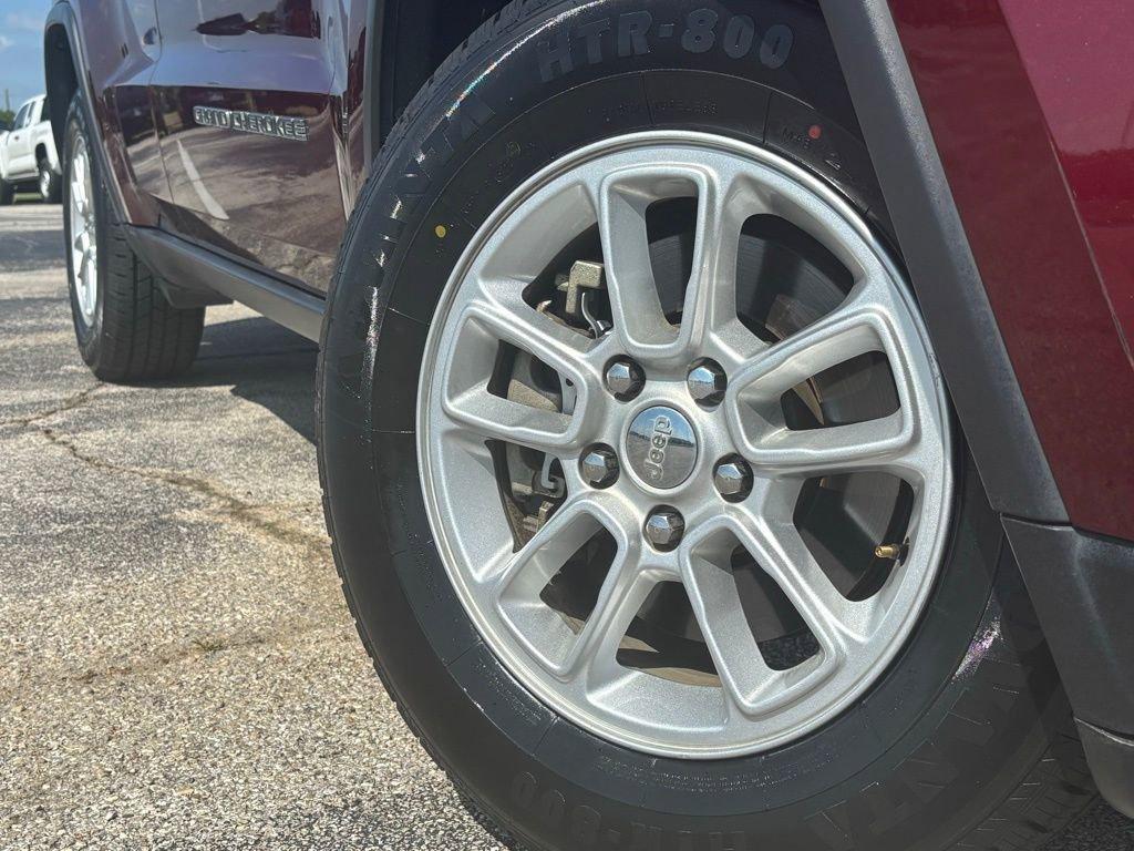 used 2018 Jeep Grand Cherokee car, priced at $17,094