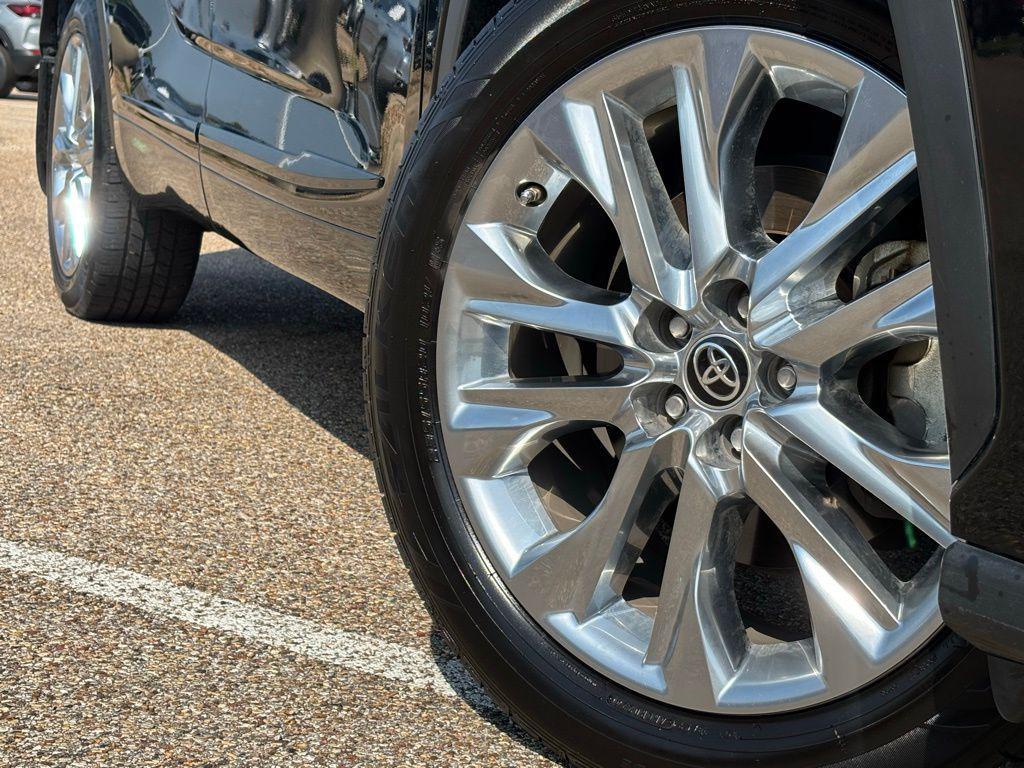 used 2023 Toyota Highlander car, priced at $37,375