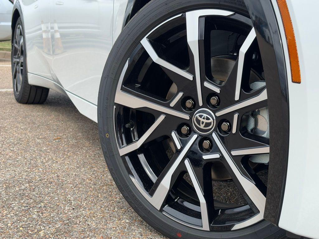 new 2026 Toyota Prius Plug-In Hybrid car, priced at $46,282