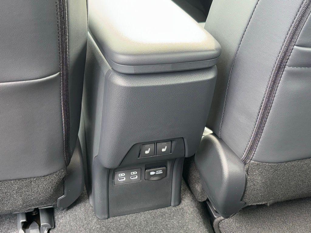 new 2026 Toyota Prius Plug-In Hybrid car, priced at $46,282