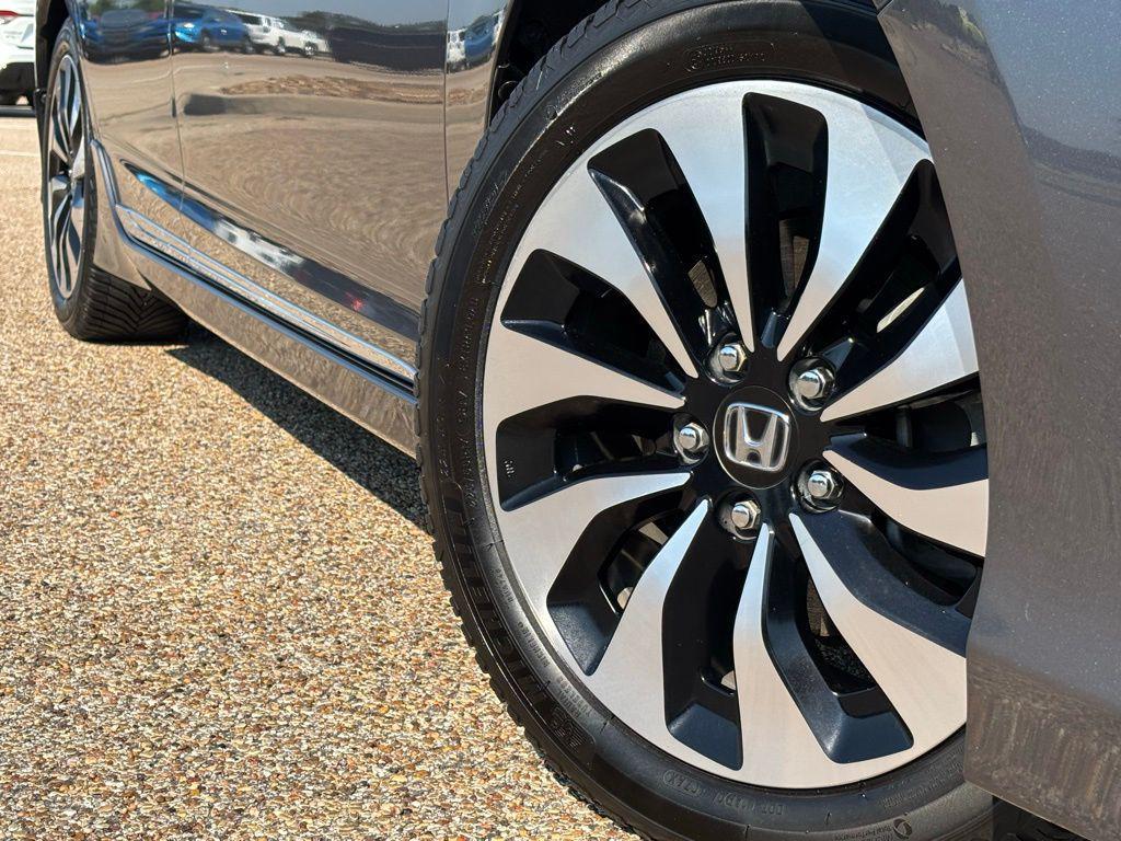 used 2017 Honda Accord Hybrid car, priced at $8,991