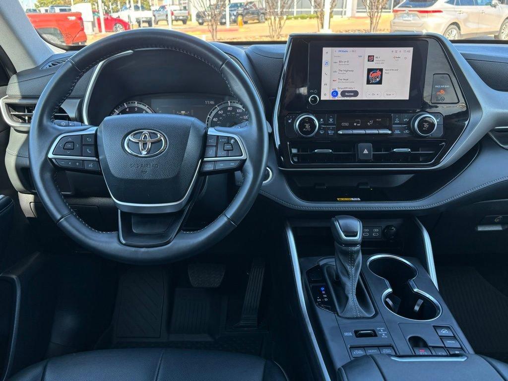 used 2024 Toyota Highlander car, priced at $41,387