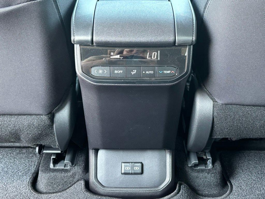 new 2025 Toyota Highlander car, priced at $44,991