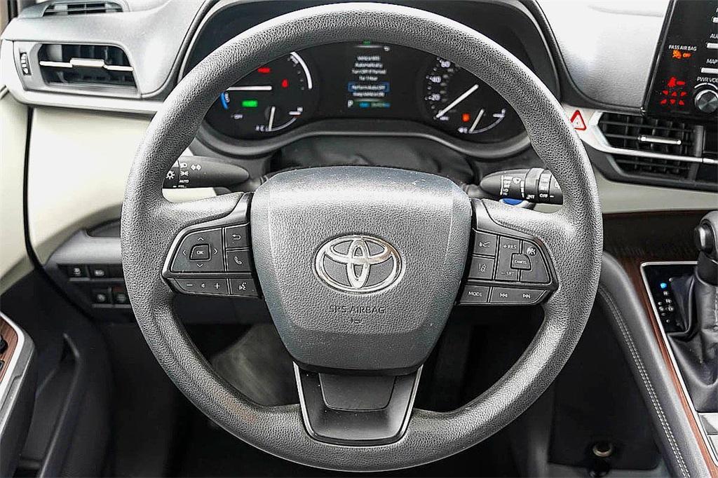 used 2022 Toyota Sienna car, priced at $36,101