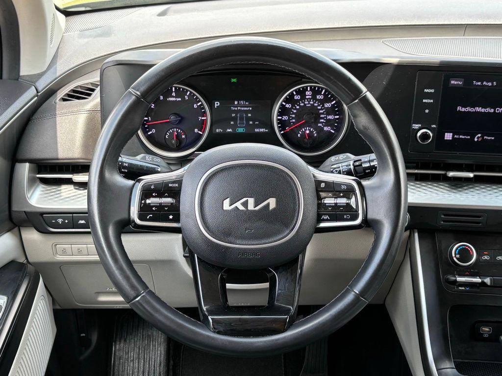 used 2022 Kia Carnival car, priced at $24,888
