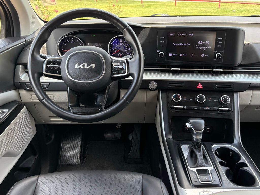 used 2022 Kia Carnival car, priced at $24,888