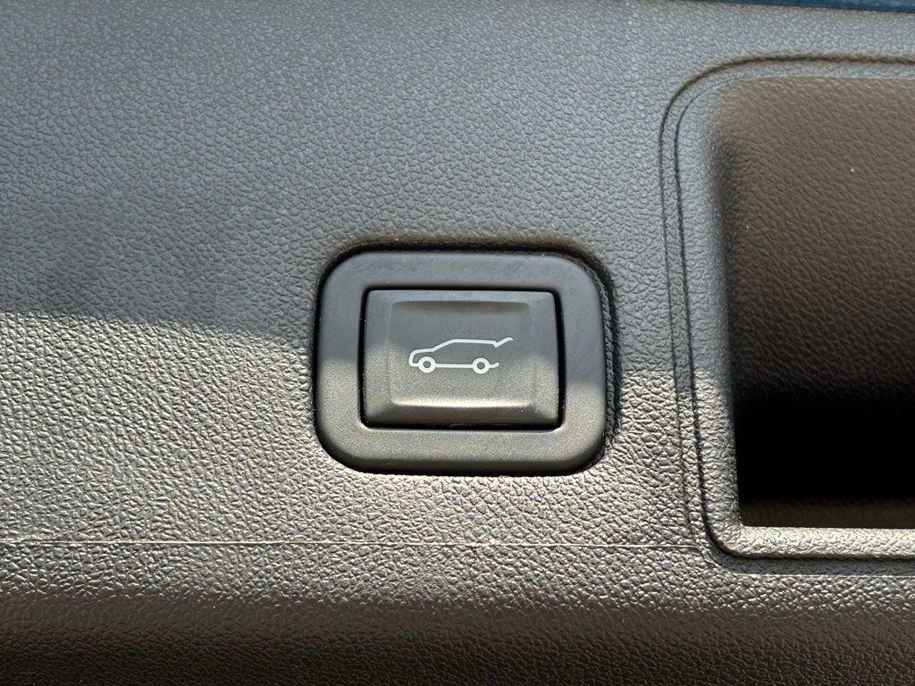 used 2023 GMC Terrain car, priced at $21,728