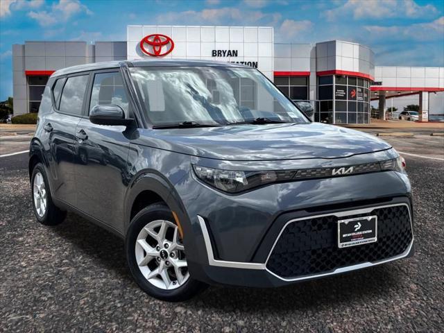used 2024 Kia Soul car, priced at $17,299