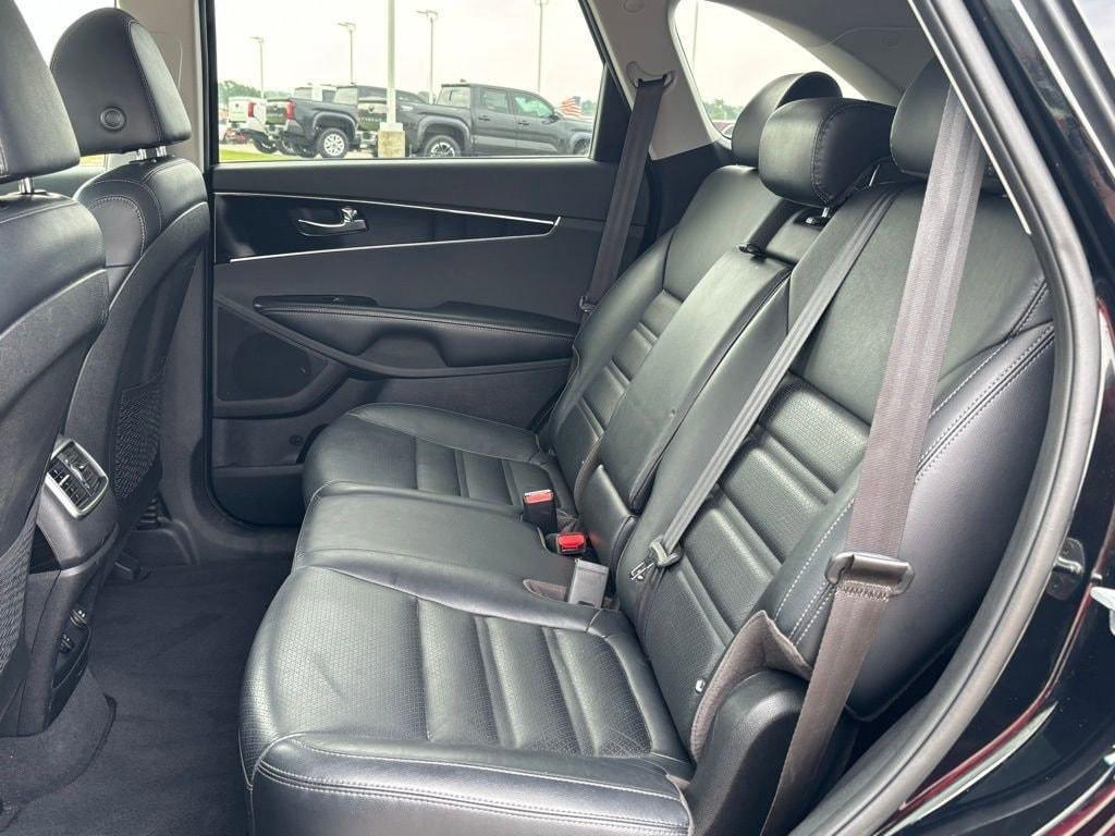used 2019 Kia Sorento car, priced at $17,563