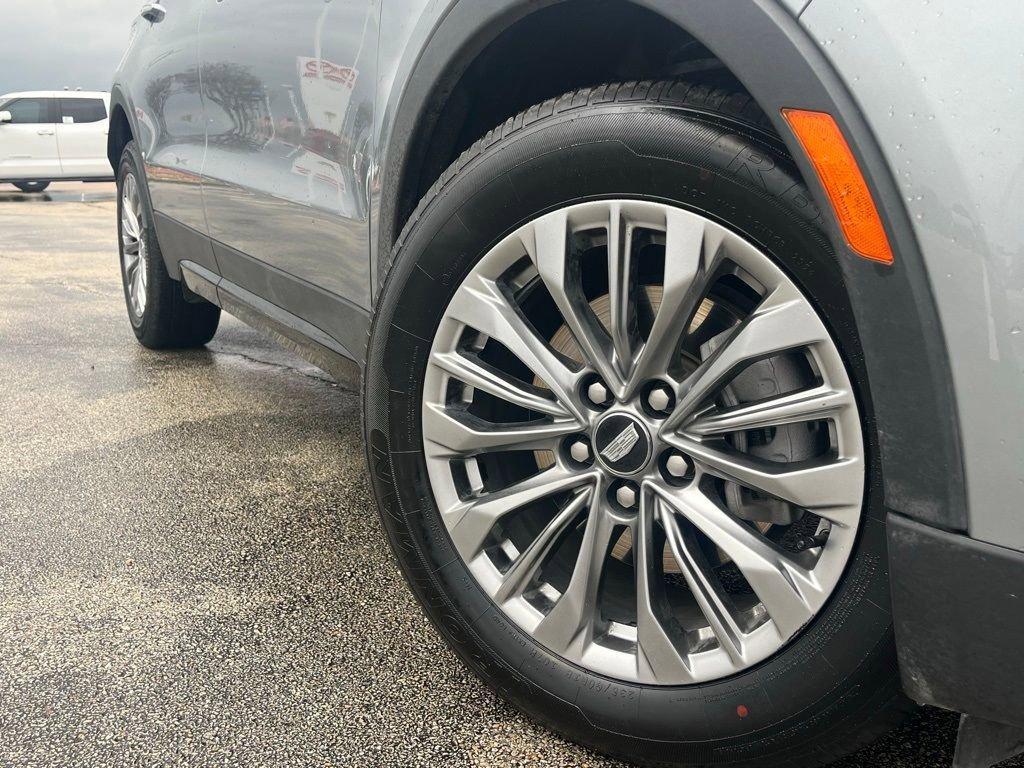 used 2024 Cadillac XT4 car, priced at $34,690